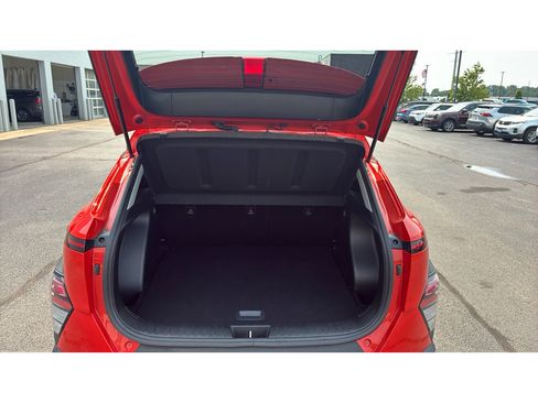 Used 2025 Hyundai Kona SEL AWD/4WD image 3