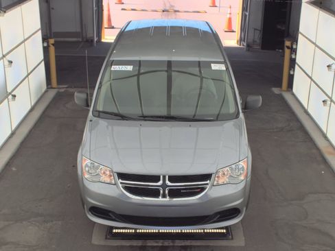 Used 2017 Dodge Grand Caravan SE w/ Power Window Group FWD image 2