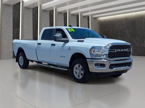 Used 2024 RAM 3500 Big Horn AWD/4WD image 8