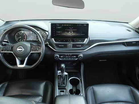 Used 2023 Nissan Altima 2.0 SR FWD image 5