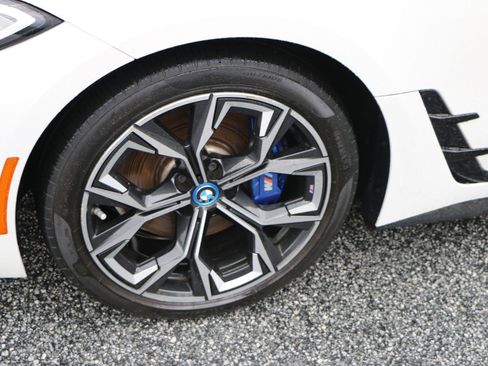 Used 2022 BMW i4 M50 w/ Premium Package AWD/4WD image 13