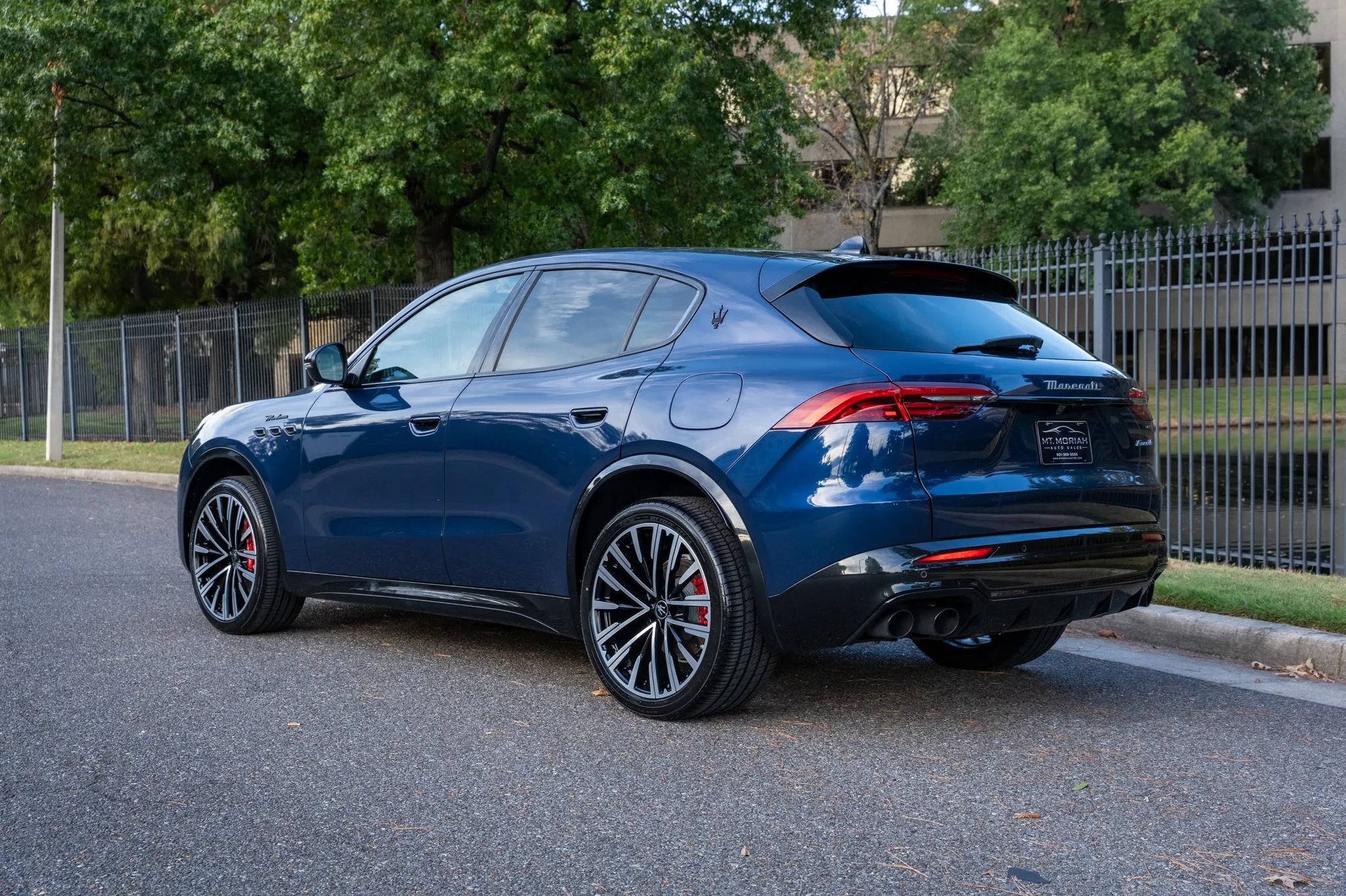 Used 2025 Maserati Grecale Modena AWD/4WD image 8