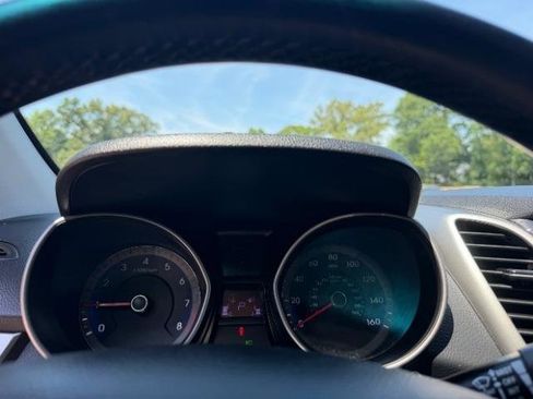 Used 2016 Hyundai Elantra GT w/ Option Group 02 FWD image 18