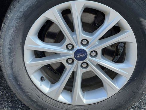 Used 2017 Ford Escape SE w/ SE Leather Comfort Package AWD/4WD image 7