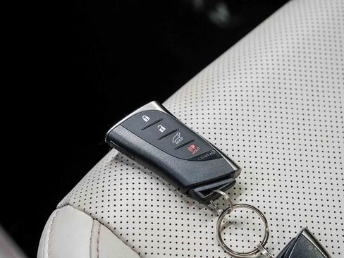 Used 2024 Lexus RX 350 Premium w/ Convenience Package FWD image 27