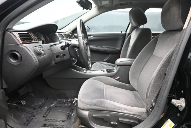 Used 2014 Chevrolet Impala LT w/ LT Sunroof Package FWD image 13