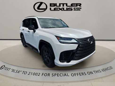 New 2025 Lexus LX 700h Overtrail image 3