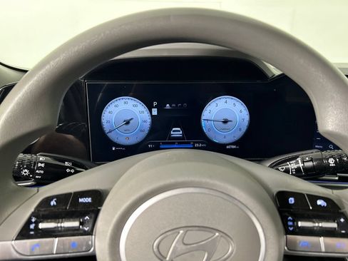 Used 2024 Hyundai Elantra SEL FWD image 13