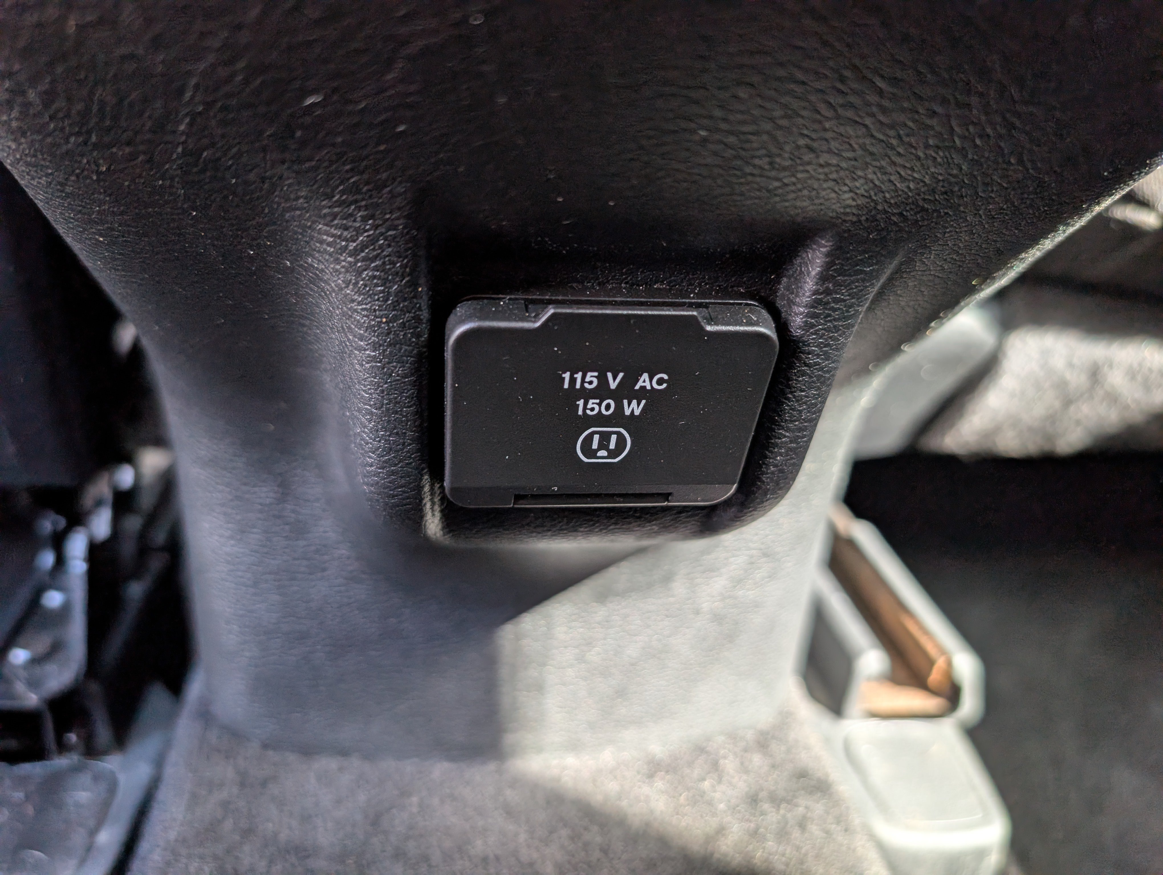 Used 2014 Jeep Cherokee Latitude AWD/4WD image 15