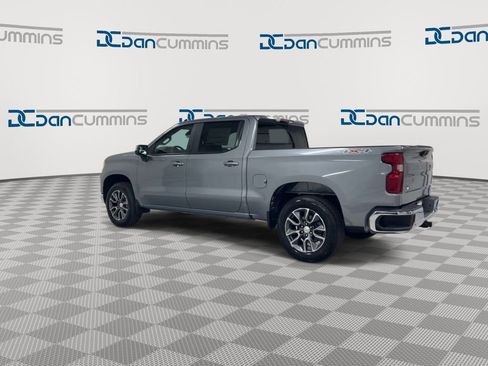 Used 2024 Chevrolet Silverado 1500 LT AWD/4WD image 6