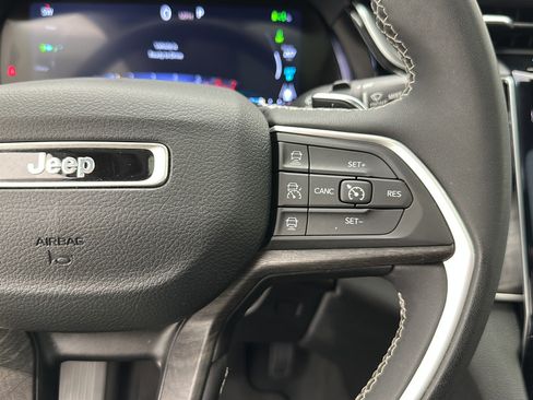 Used 2023 Jeep Grand Cherokee 4WD 4xe image 19