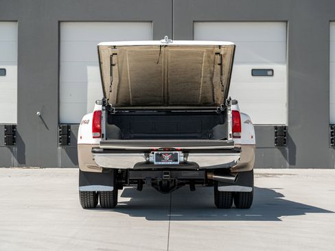 Used 1999 Ford F350 4x4 Crew Cab DRW Super Duty image 18