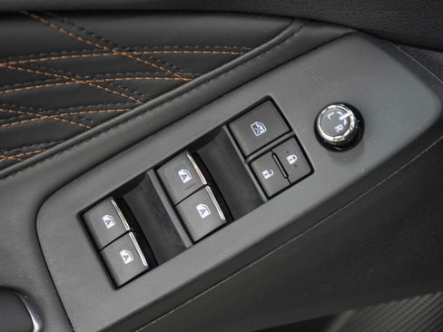 Used 2021 Toyota Avalon Limited w/ Advanced Safety Package FWD image 19