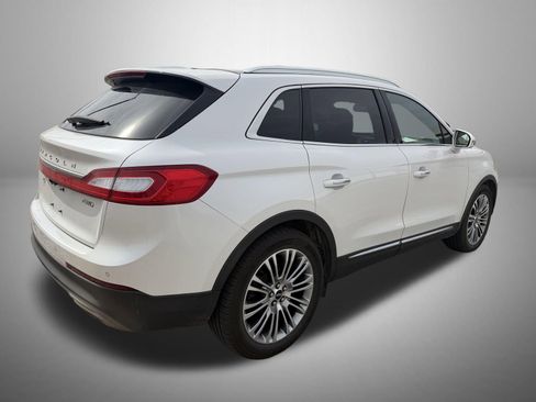 Used 2016 Lincoln MKX Reserve w/ Driver Assistance Package image 4