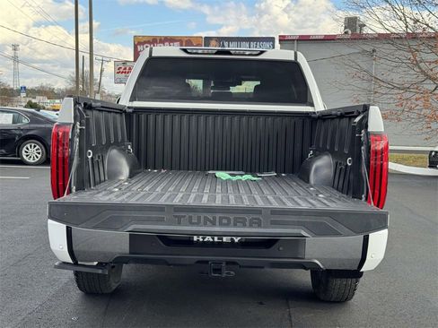 Used 2022 Toyota Tundra SR5 image 16