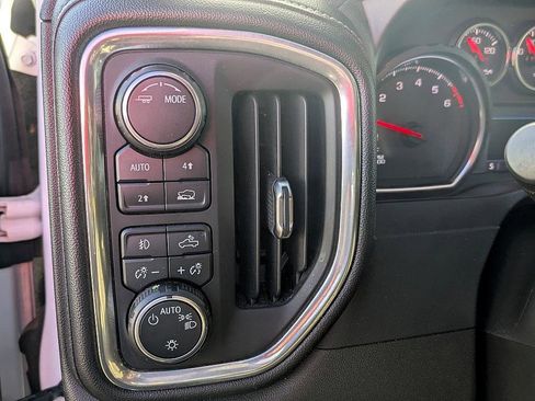 Used 2021 Chevrolet Silverado 1500 RST image 16