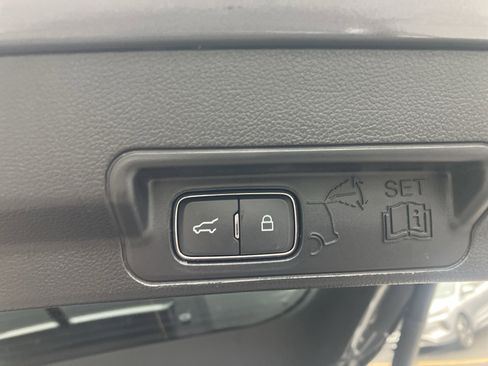 Used 2021 Ford Explorer XLT w/ Class III Trailer Tow Package RWD image 14