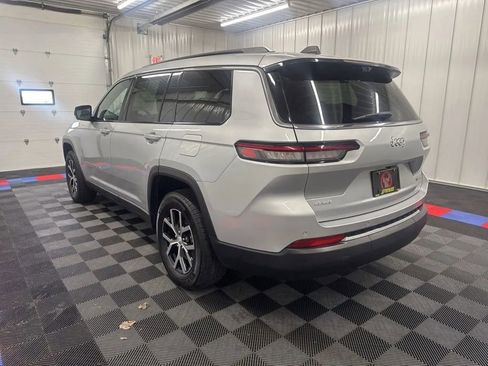 Used 2024 Jeep Grand Cherokee L Limited w/ Luxury Tech Group II AWD/4WD image 7
