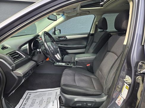 Used 2016 Subaru Outback 2.5i Premium image 7