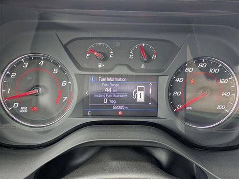 Used 2021 Chevrolet Camaro LT w/ RS Package RWD image 11
