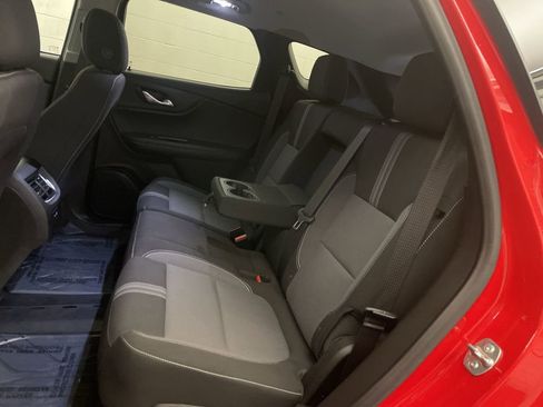 Used 2024 Chevrolet Blazer LT w/ Convenience Package FWD image 17