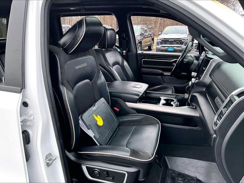 Used 2023 RAM 1500 Laramie image 11