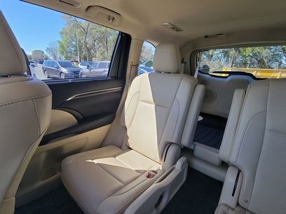 Used 2016 Toyota Highlander Limited