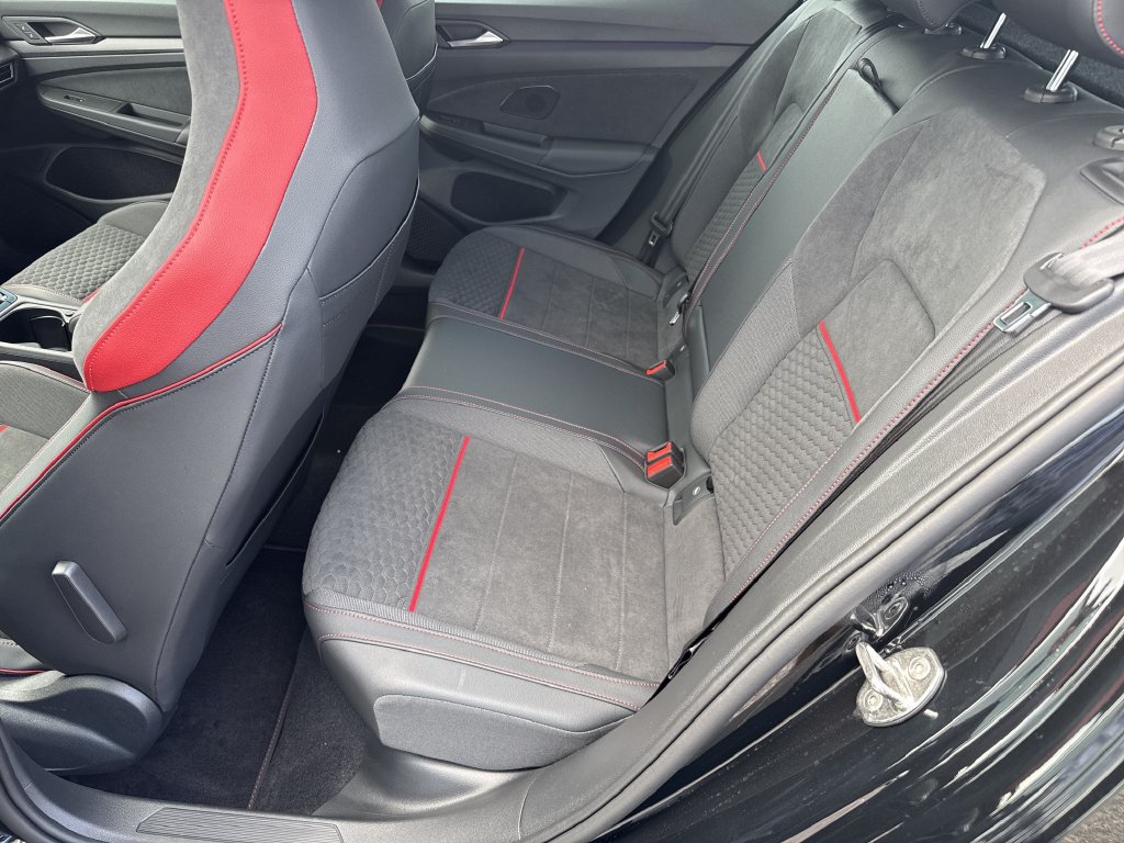 New 2026 Volkswagen GTI SE FWD image 24