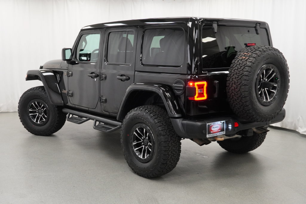 Certified 2023 Jeep Wrangler Unlimited Rubicon 392 w/ Trailer Tow Package AWD/4WD image 29