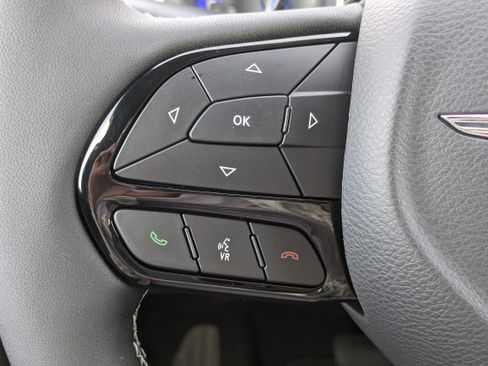 New 2026 Chrysler Pacifica Limited image 26