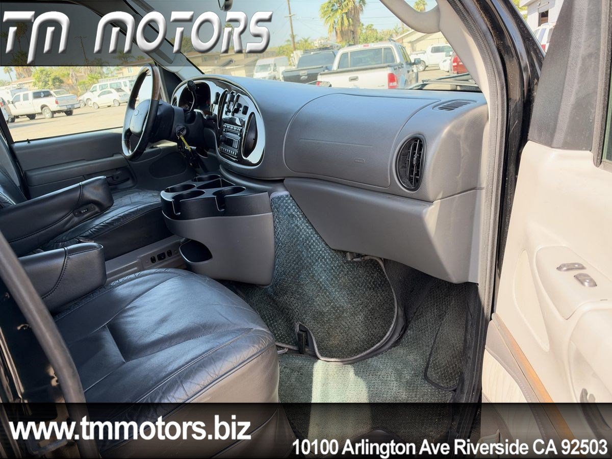 Used 2007 Ford E-250 and Econoline 250 Extended RWD image 13