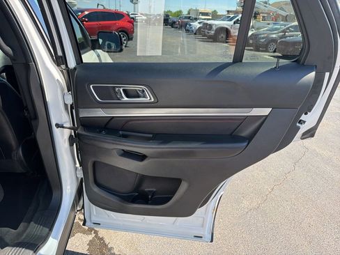 Used 2017 Ford Explorer Sport AWD/4WD image 39