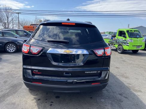 Used 2016 Chevrolet Traverse LT image 7