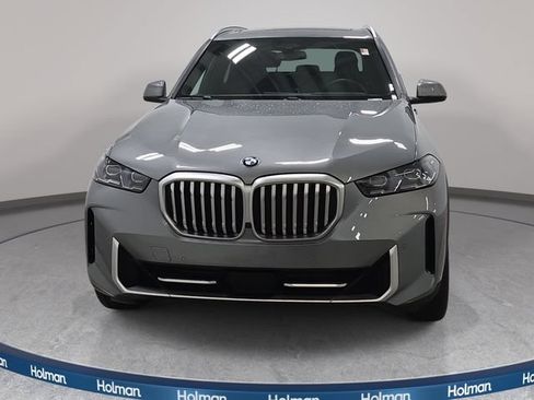 Used 2024 BMW X5 xDrive40i w/ Premium Package AWD/4WD image 3