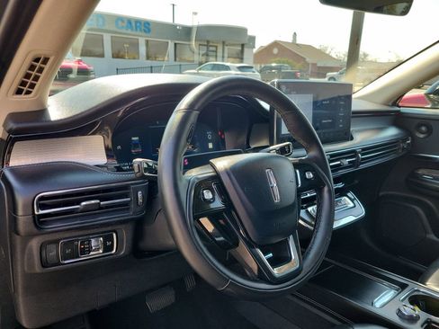 Used 2023 Lincoln Corsair AWD w/ Equipment Group 102A image 20