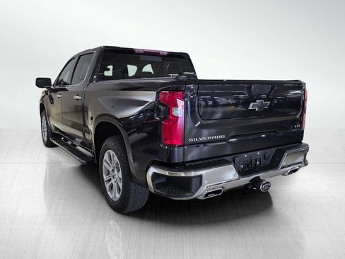 Used 2022 Chevrolet Silverado 1500 LTZ w/ LTZ Convenience Package II AWD/4WD image 5