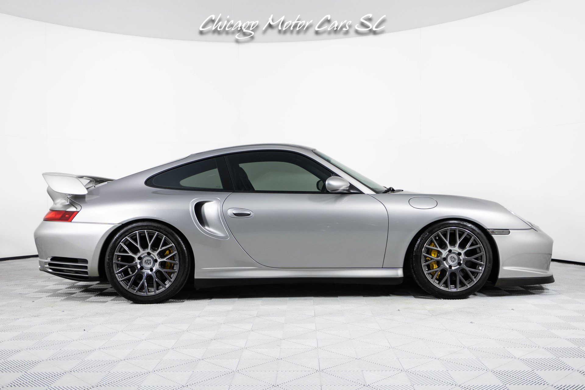 Used 2002 Porsche 911 GT2 RWD image 7