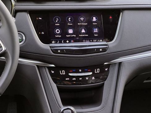 New 2026 Cadillac XT5 Luxury image 15