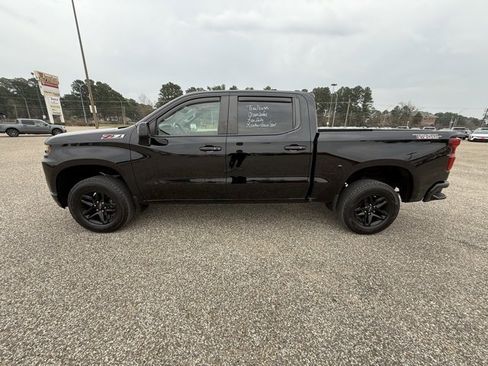 Used 2019 Chevrolet Silverado 1500 LT Trail Boss image 4