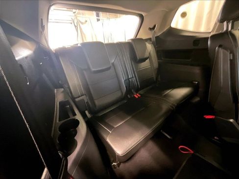 Used 2023 Volkswagen Atlas SE w/ Panoramic Sunroof Package AWD/4WD image 17