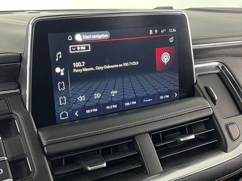 Used 2022 GMC Yukon XL AT4 image 18