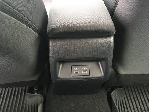 Used 2023 Toyota Corolla LE FWD image 24