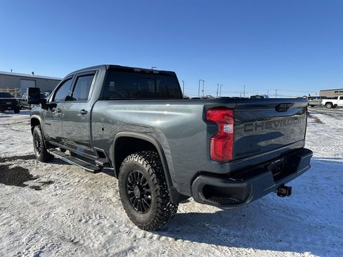 Used 2020 Chevrolet Silverado 2500 High Country w/ Z71 Off-Road Package image 18