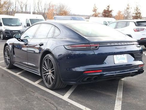 Used 2018 Porsche Panamera 4S image 6