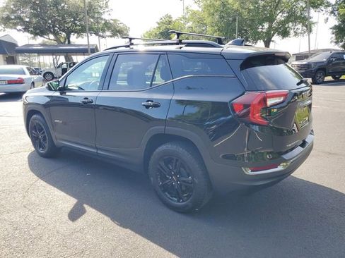 Used 2024 GMC Terrain AT4 AWD/4WD image 3
