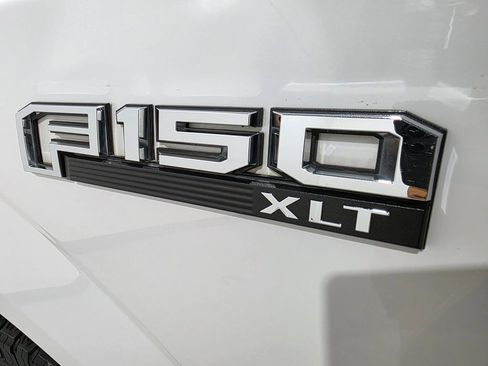 Used 2019 Ford F150 XLT image 32