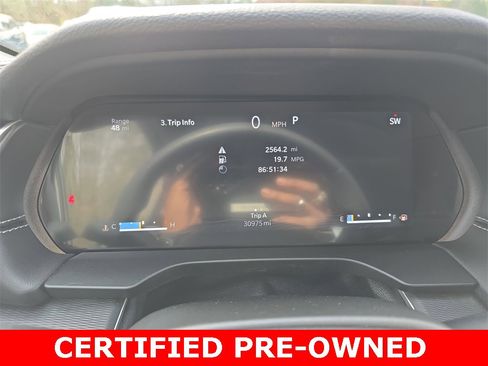 Used 2023 Jeep Grand Cherokee Laredo image 19