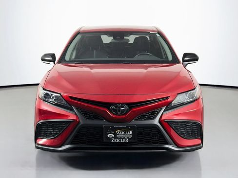 Used 2023 Toyota Camry SE FWD image 2