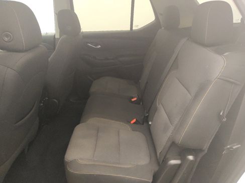 Used 2021 Chevrolet Traverse LS image 18