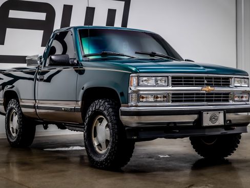 Used 1997 Chevrolet Silverado 1500 4x4 Regular Cab w/ Preferred Equipment Group 2 image 27